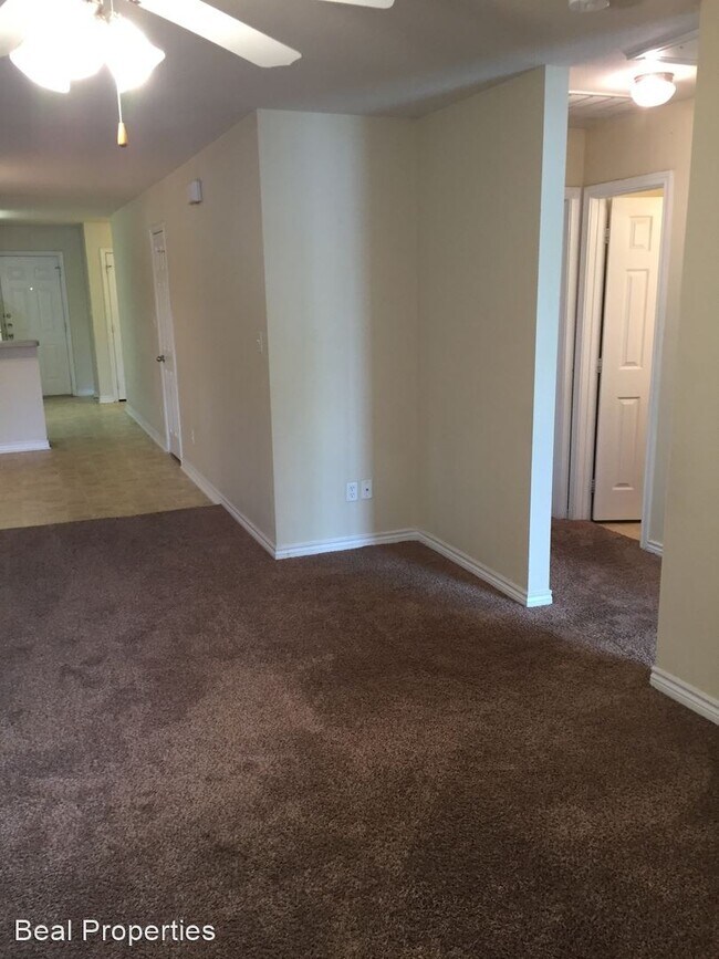 Foto del edificio - 3 br, 3 bath House - 3788 Oldenburg Ln
