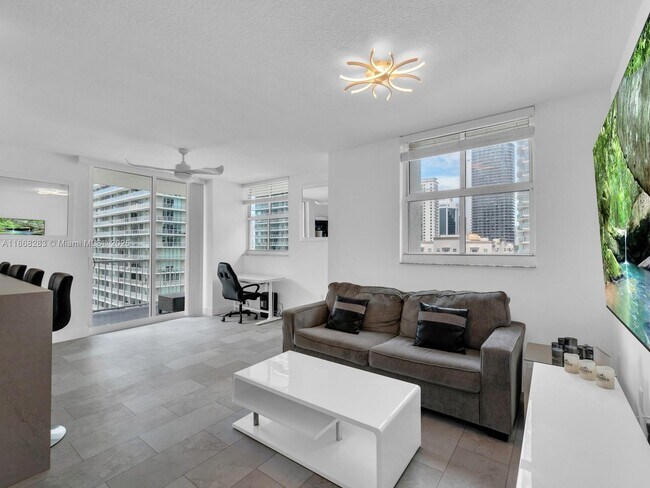 Foto del edificio - 1250 S Miami Ave