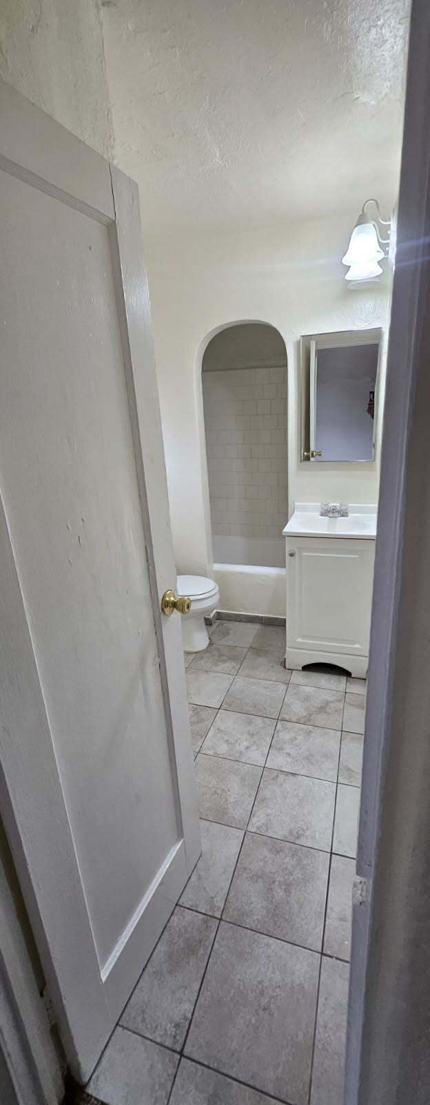 Building Photo - 300 Linda Vista Dr