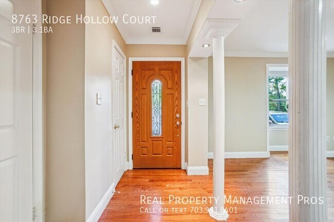 Foto del edificio - 8763 Ridge Hollow Ct