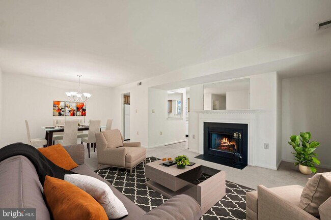 Foto del edificio - 8836 Tanglewood Ct