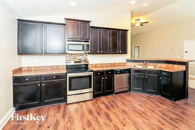 Foto del edificio - 306 Ivy Hills Cir