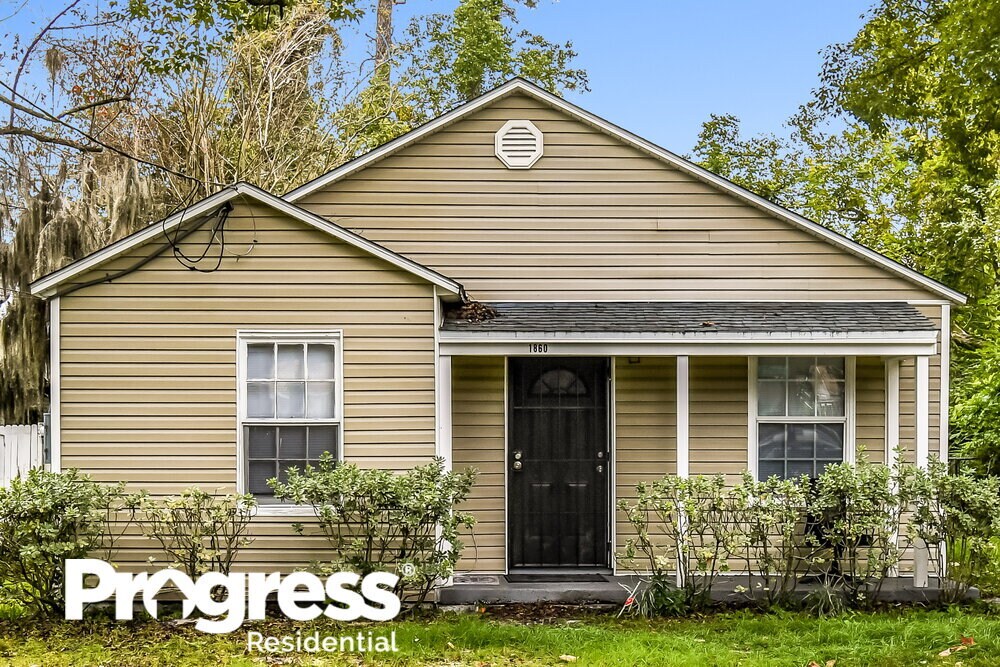 Foto principal - 1860 Riverview St