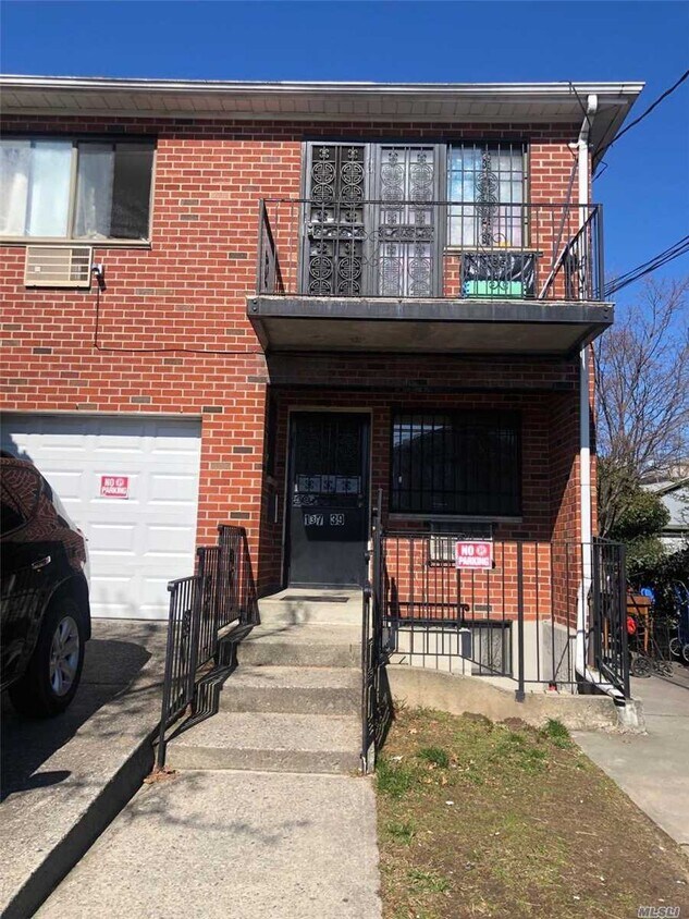 Primary Photo - 137-39 Mulberry Ave