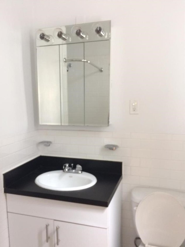 Foto principal - 140 E 46th St