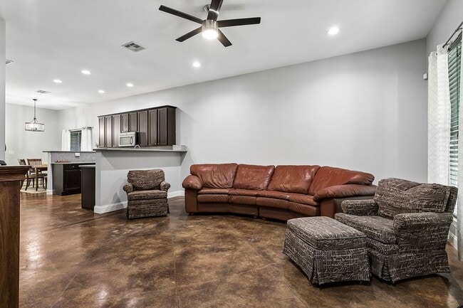 Foto del edificio - 1605 Labarre St