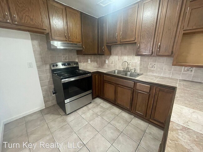 Building Photo - 3 br, 1 bath House - 3705 Laurel Ave SW