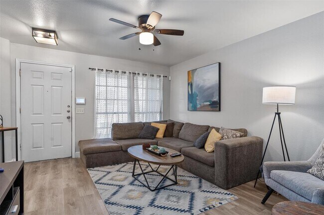 Foto del edificio - 133 Blue Flax Ln