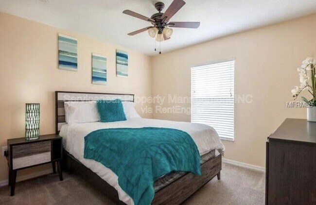 Foto del edificio - 8528 Sandpiper Ridge Ave