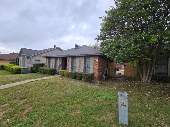 Foto del edificio - 1845 Young Farm Rd