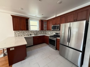 Building Photo - 76 Wakeman Ave