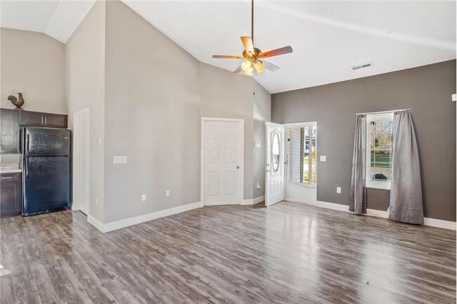 Building Photo - 110 Pasadena Ave