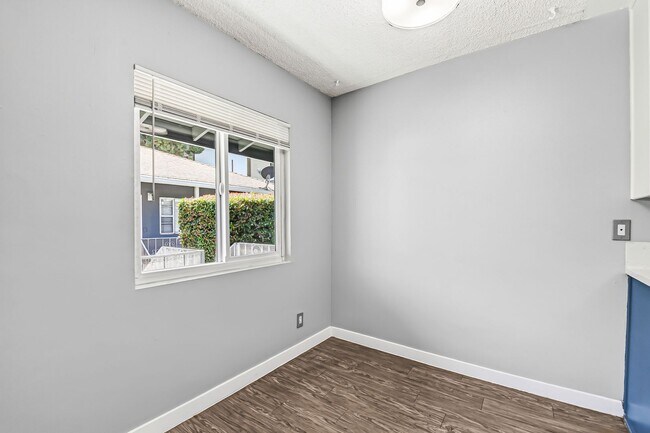 Foto del edificio - 539 E 11th St