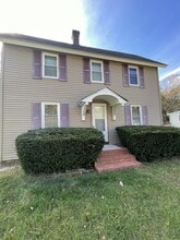 Building Photo - 538 E Lincoln Ave