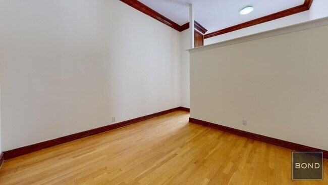 Foto del edificio - 148 W 68th St