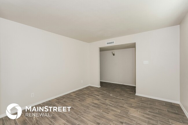 Building Photo - 617 Faye St