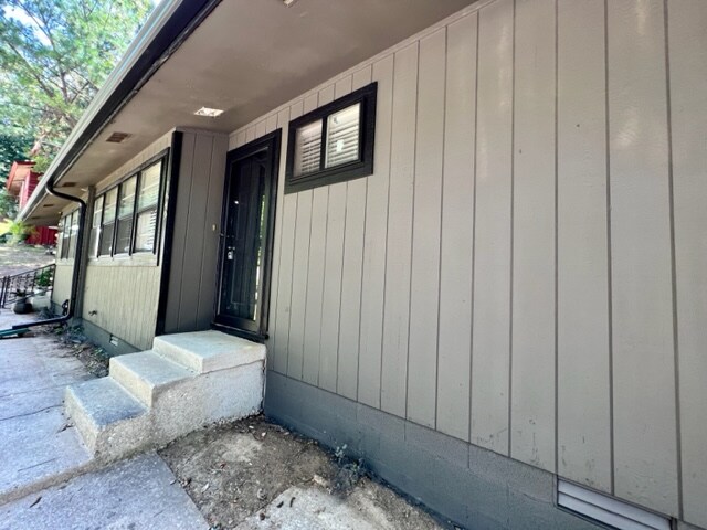 Foto del edificio - 1649 E Hammond St