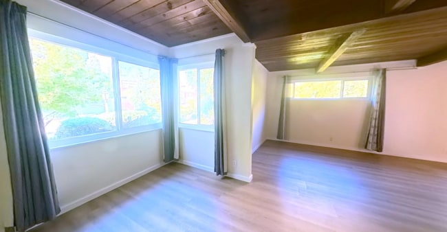 Building Photo - 1609 Magazine St