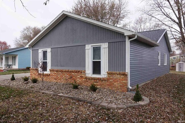 Building Photo - 7231 Elmbrook Dr