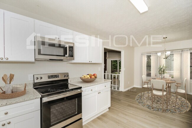 Foto del edificio - 4087 Essex Dr