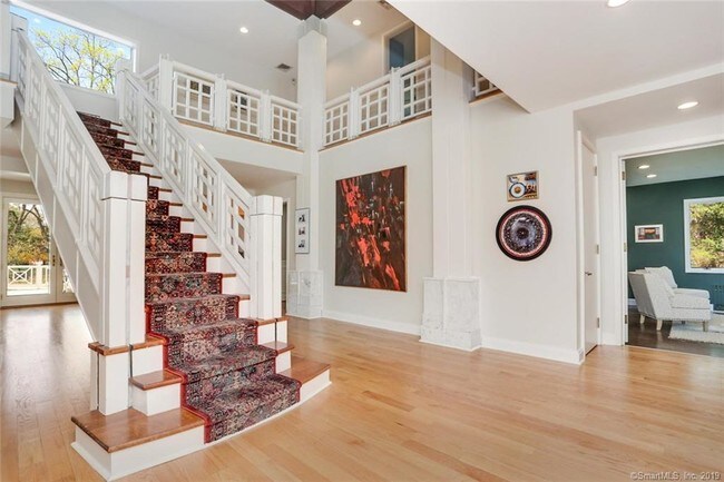 Foto del edificio - 5 Belaire Dr