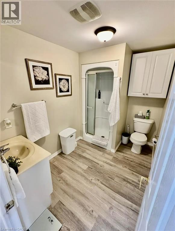 Building Photo - 226 Scott Rd