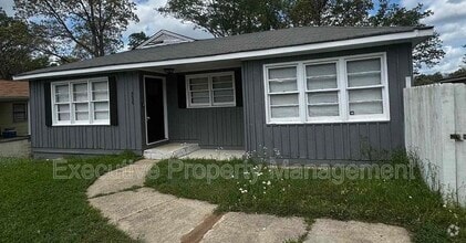 Building Photo - 8636 9th Ct Cir S