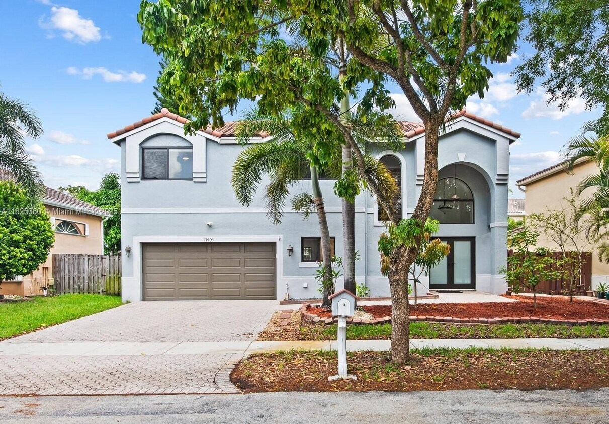 Foto principal - 11293 Rhapsody Rd
