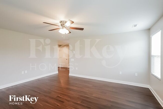 Foto del edificio - 903 Wilkinson Ln