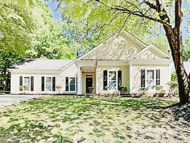 Foto del edificio - 7825 Pence Pond Ln