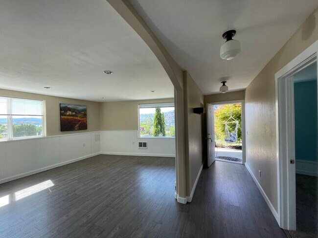 Foto del edificio - 148 Lakeview Ln