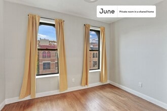 Building Photo - Room in Shared 4 bed/1 bath home