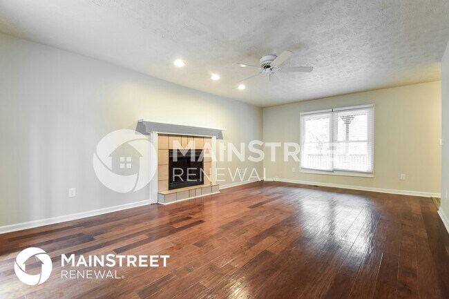Building Photo - 2390 June Springs Dr SW