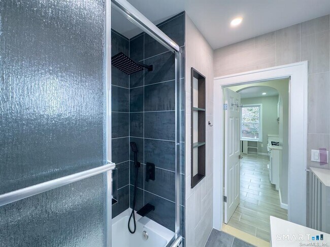 Foto del edificio - 23 Lake St