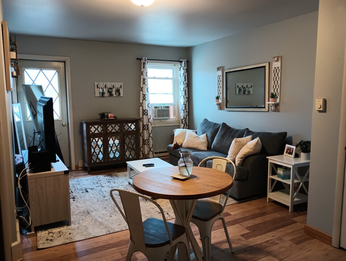 32 Brodhead St Unit 2, Mazomanie, WI 53560 Apartments in Mazomanie