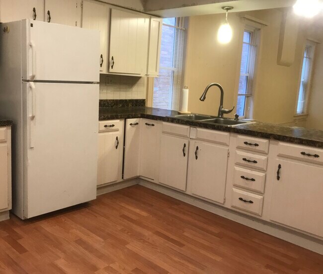 Kitchen - 95 9.5 South Washington