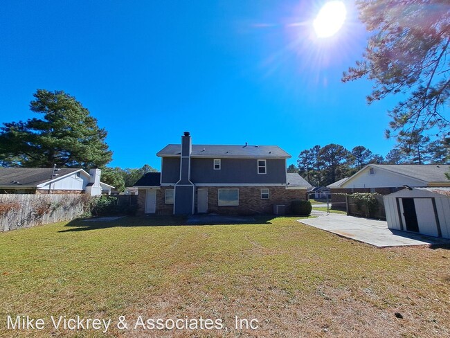 Building Photo - 3 br, 2.5 bath House - 2813 Butler Manor Dr