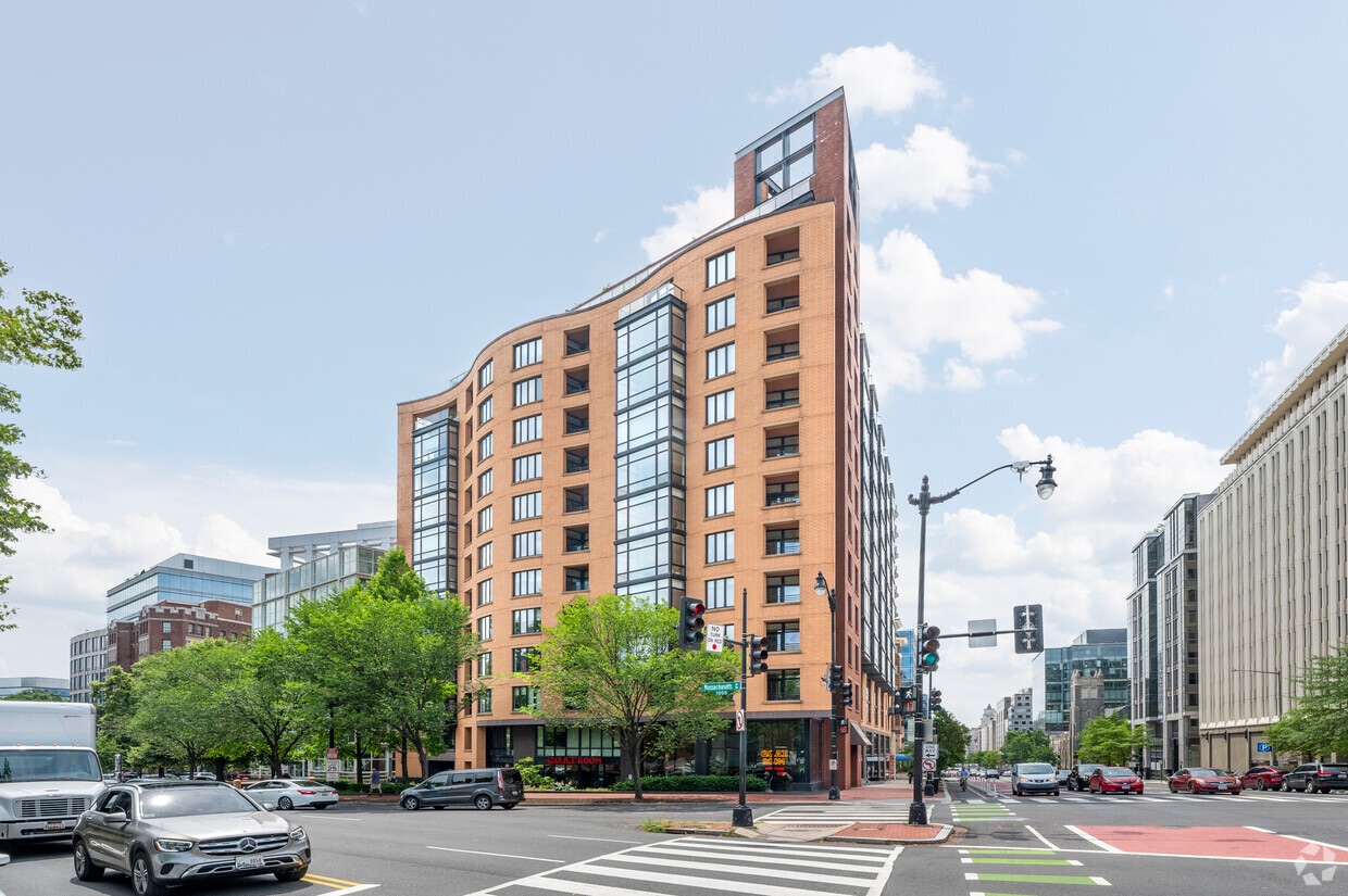 Primary Photo - 1010 Massachusetts Ave NW