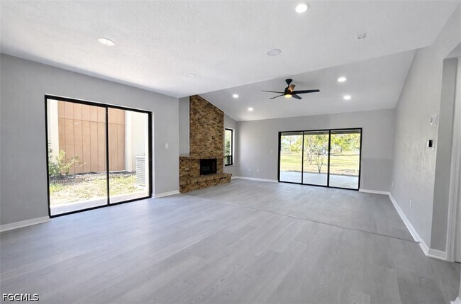 Foto del edificio - 7377 Constitution Cir