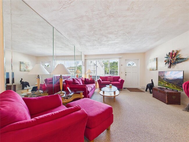 Building Photo - 2462 Brazilia Dr