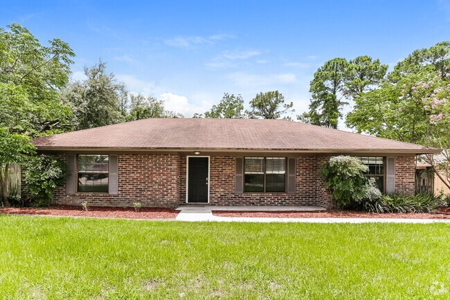 Building Photo - 2553 Sandlewood Cir