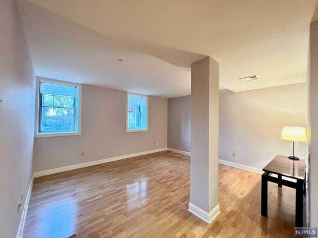 Building Photo - 3104 Rio Vista Dr