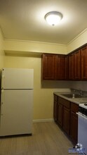 Building Photo - 147 Cleveland St