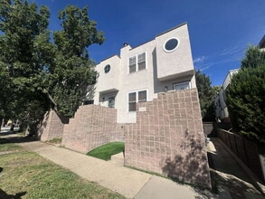 Building Photo - 2355 W 32nd Ave
