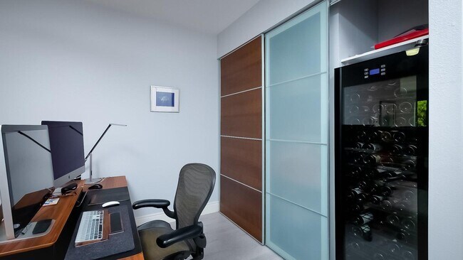Foto del edificio - 2 Dominion Ct