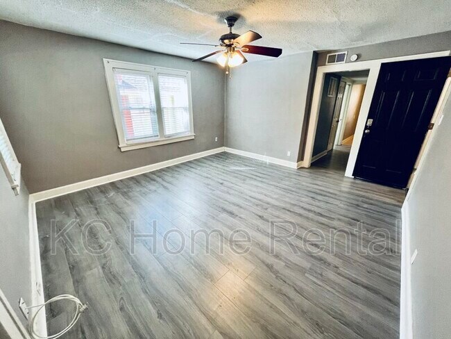 Foto del edificio - 1114 W 41st Terrace