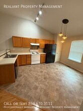 Building Photo - 402 Platt Dr
