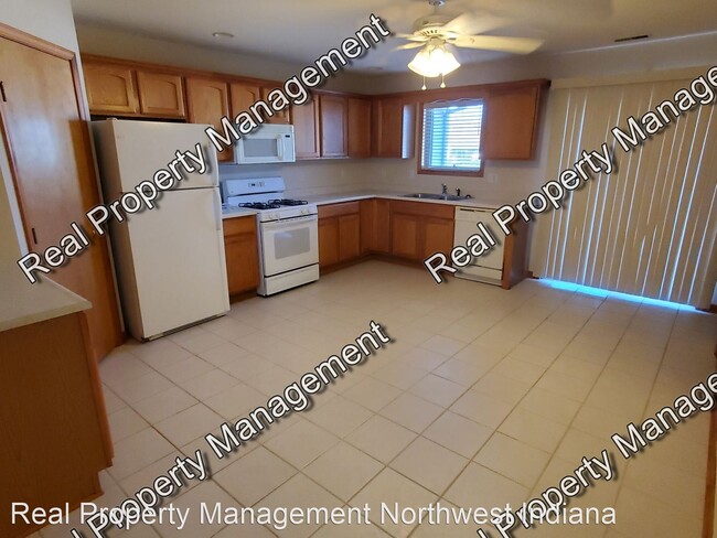 Building Photo - 2 br, 2 bath House - 1622 Beech Dr.