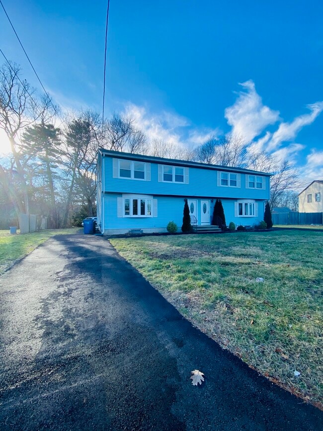 Photo - 30 Country Club Dr Townhome