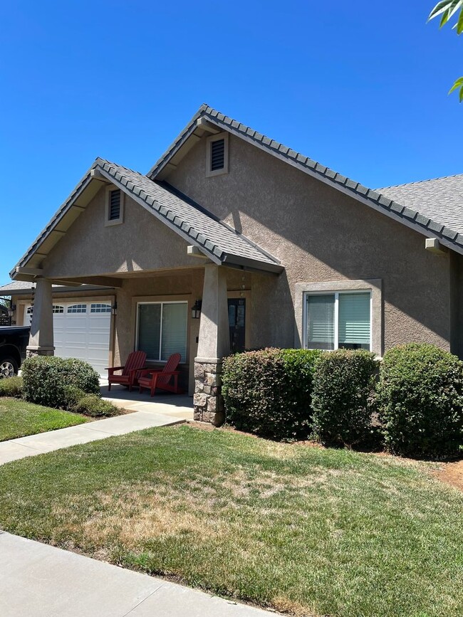 Building Photo - 1286 Wanderer Ln